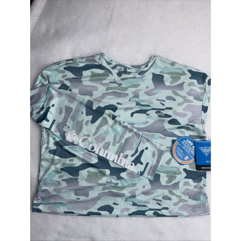 Columbia Women's Long Sleeve Camo Tee in Light Green and Gray - Picture 1 of 8